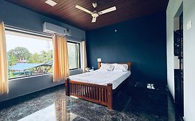 Lopez Paradise Homestay - Near Kasarkod Eco Beach, Honnavar